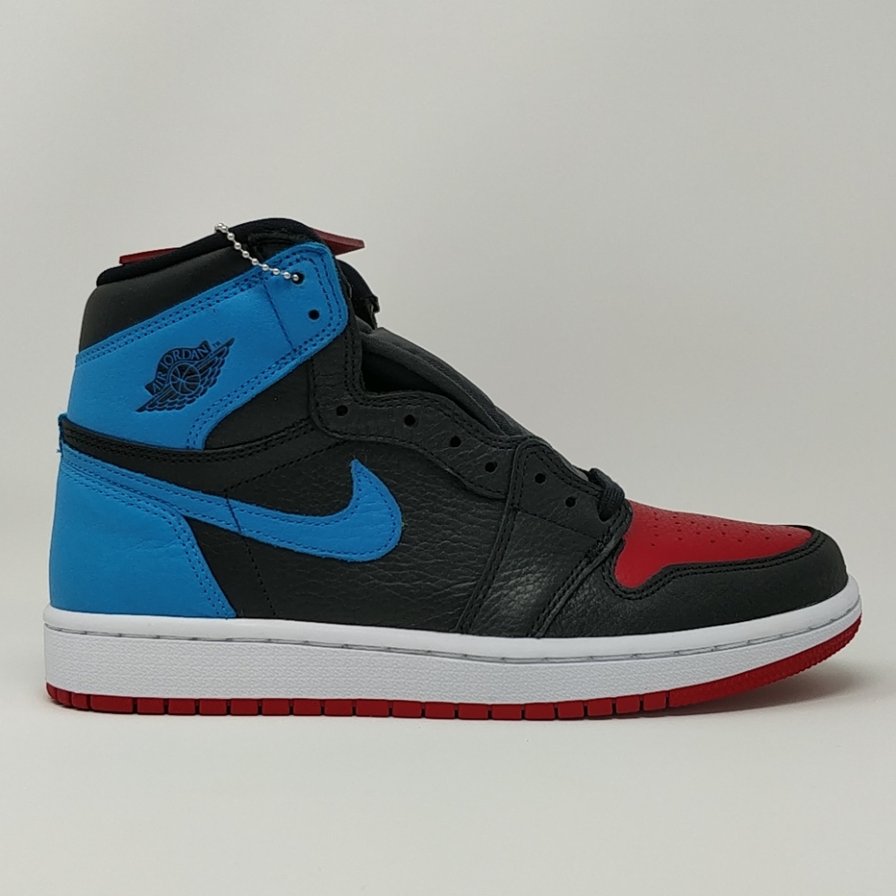 Nike WMNS Air Jordan Retro I 1 High OG UNC to CHI - Picture 3 of 8